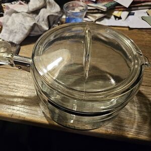 Clear Glass Pryex 2 Qt Pot With Lid